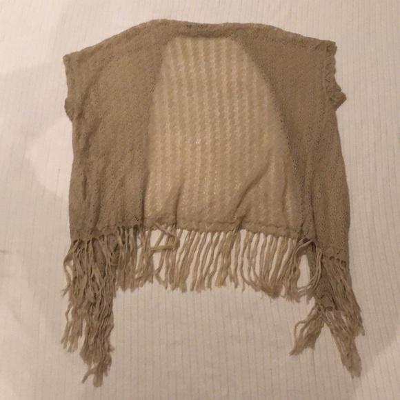 Lizard Thicket Addie Wheat Short Sleeved Cardigan - Picture 7 of 8